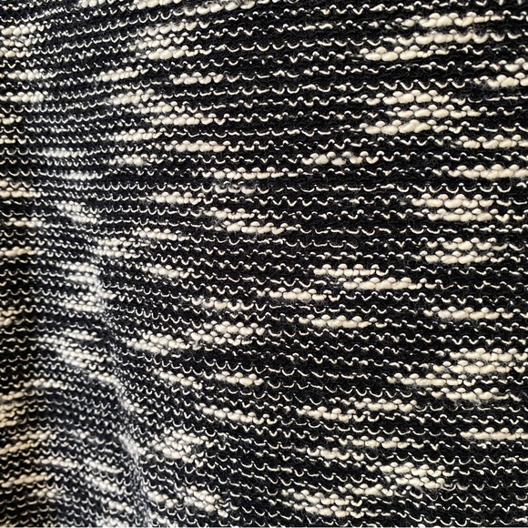 Little Black Dress! FALL🍁Woven knit, lined, comfortable!Cynthia Rowley - Picture 9 of 9